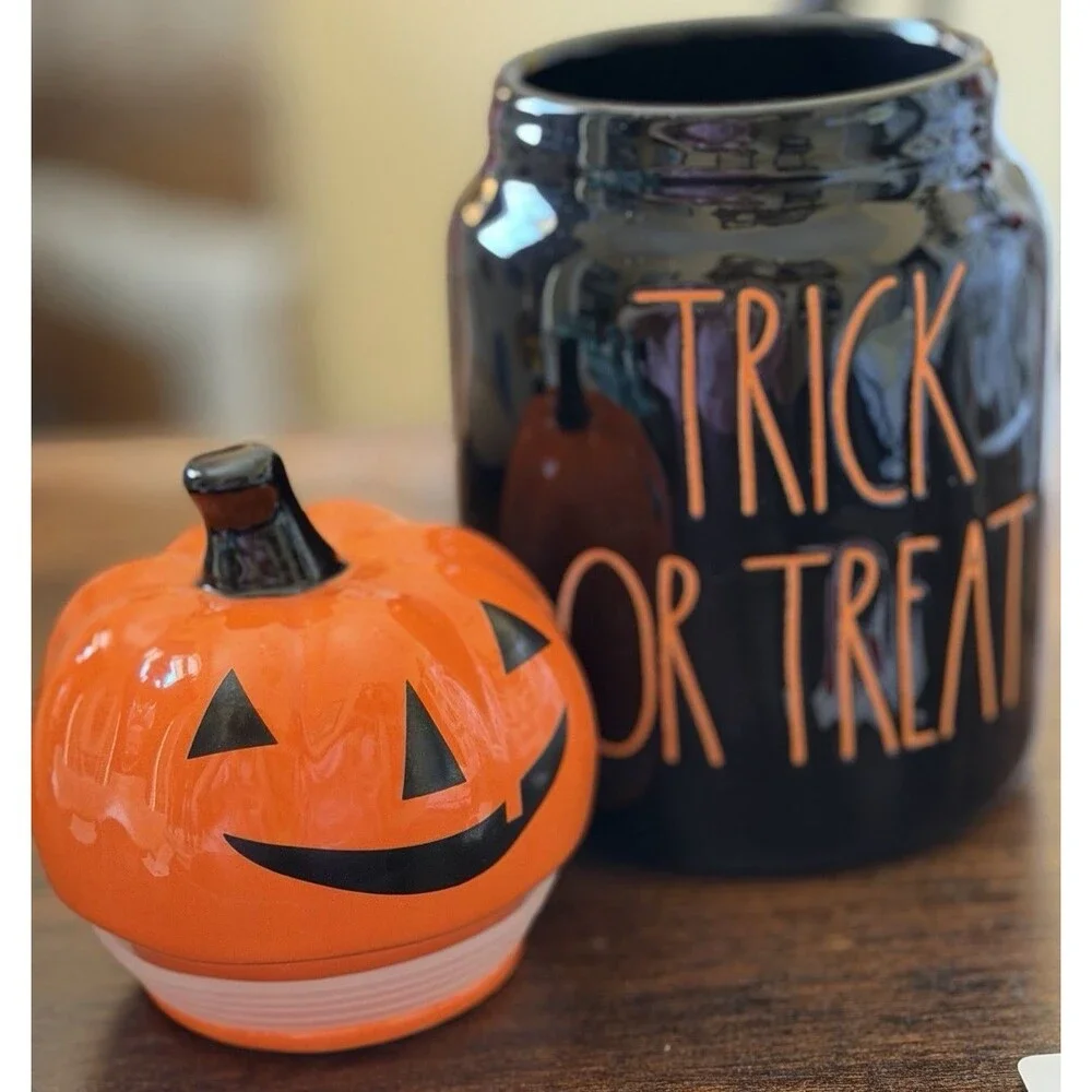 Rae Dunn Trick or Treat Cookie Jar Pumpkin Lid Black Orange Halloween Ceramic 8